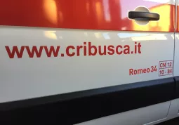 Dal 1 gennaio scorso è attiva nella sede Croce Rossa Italiana di Busca un’ambulanza “H12”, identificativo radio “Romeo 34”